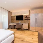 酒店 Alpinresort Stubaierhof ****s 富尔普梅斯