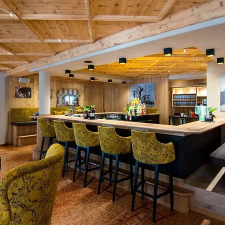 Отель Alpinresort Stubaierhof ****s Фульпмес